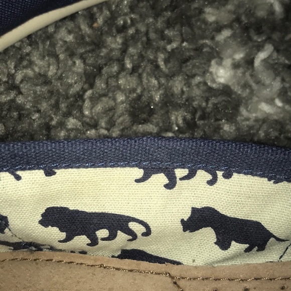 Toms - Picture 4 of 7